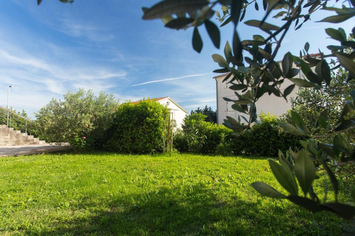 Apartments Adriatic 3 Selce Eksteriør billede