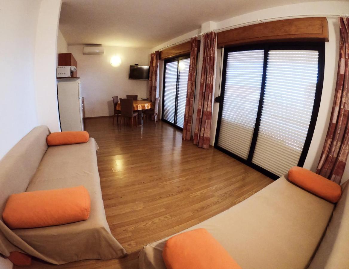 Apartments Adriatic 3 Selce Eksteriør billede